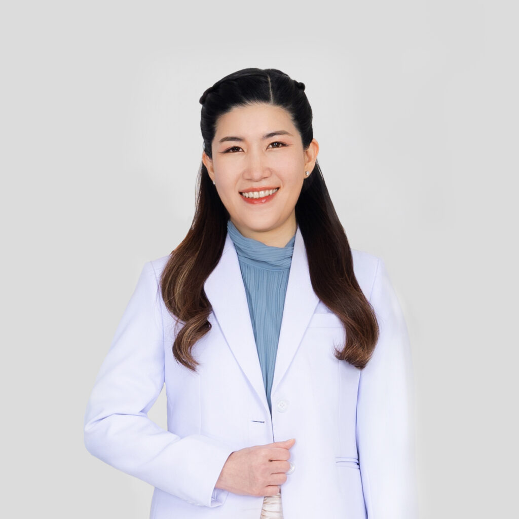แพทย์หญิงกวิศรา ลิ่มอภิชาต